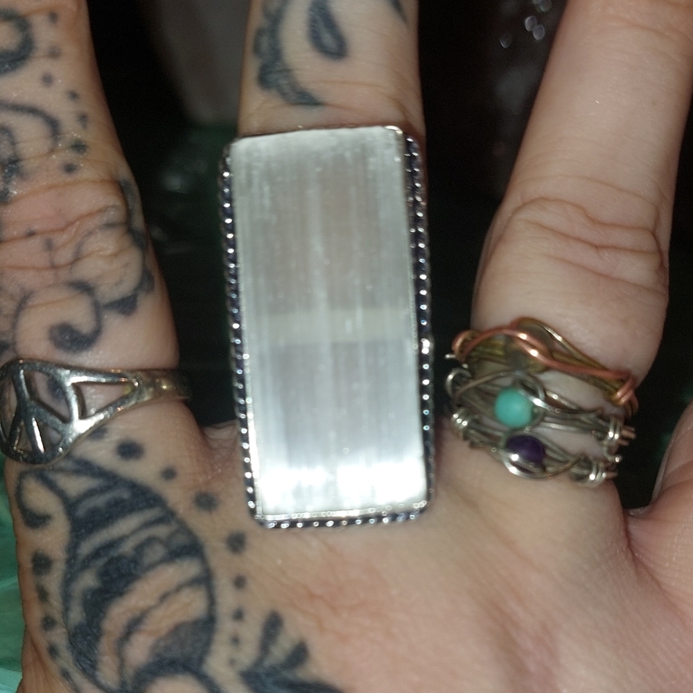 Elongated Rough Cut Selenite Ring Size 8 - Picture 2 of 7